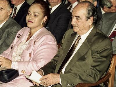 Δίπλα στη Μαρίκα Μητσοτάκη, τη γυναίκα μ...