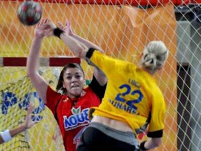 Δύο "λέαινες" στα γαλανόλευκα