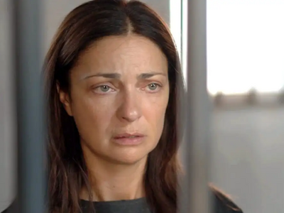 Ηλέκτρα: Η Ηλέκτρα καταδικάζεται για τον...