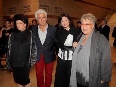 Δείτε τις απονομές των «Θεατρικών Βραβεί...