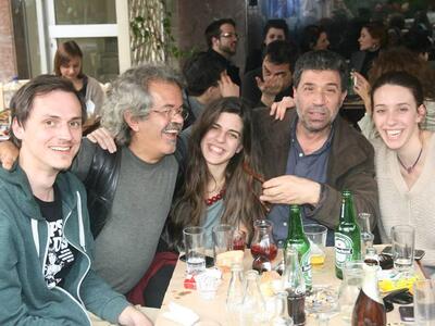 Ο Σπύρος Καραχάλιος και η παρέα του