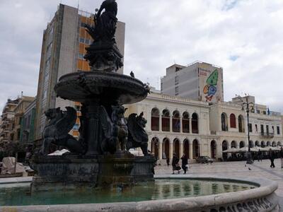 Πάτρα: "Τα σιντριβάνια σε πλατεία Γ...