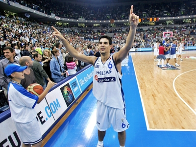 Τέλος εποχής στο Ελληνικό μπάσκετ - Αποσ...
