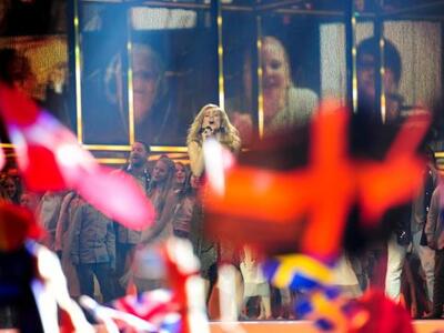 Η περσινή νικήτρια Έμιλι Ντε Φόρεστ.