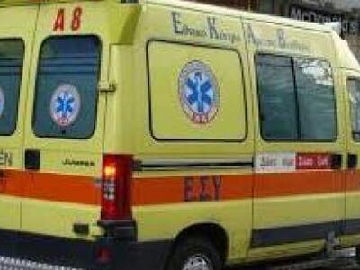 Πάτρα: Ηλικιωμένη γυναίκα με  ρόμπα και ...