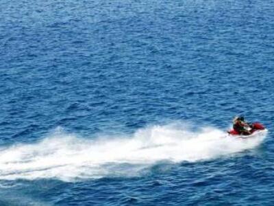 Ελεύθερος χωρίς περιοριστικούς όρους ο 2...