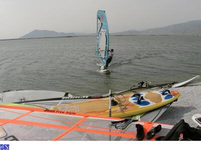 Επαγγελματίας σέρφερ δέχεται επίθεση από...