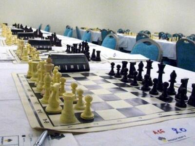 Σχολικοί αγώνες σκάκι από τον Επιμορφωτι...