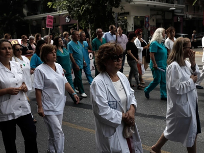 Πανελλαδική απεργία γιατρών και νοσηλευτ...