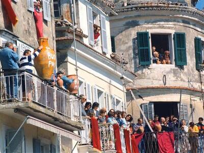 Άνοιξαν μόνο τα μισά ξενοδοχεία για το Πάσχα