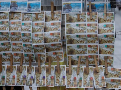 Πρωτοχρονιάτικο λαχείο 2023: Οι χρυσοί α...