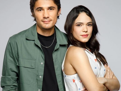 “Να μ’ αγαπάς”: Γνωρίστε τα δίδυμα αδέρφ...