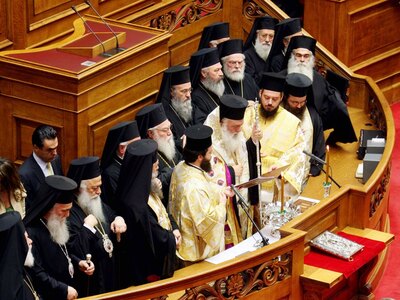 Ηρέμησαν, αλλά ζητούν κι άλλες ελαφρύνσε...