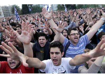 Συνεχίζουν οι "αγανακτισμένοι"...