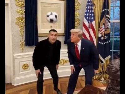 Βίντεο: Ο Τραμπ έπαιξε μπάλα με τον Ρονά...