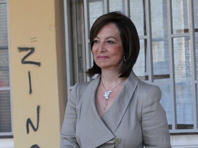 Μειώνει τη διδακτέα ύλη στα σχολεία η Ά...