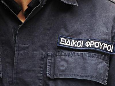 Ειδικός φρουρός εκβίαζε ιδιοκτήτη συνεργείου 