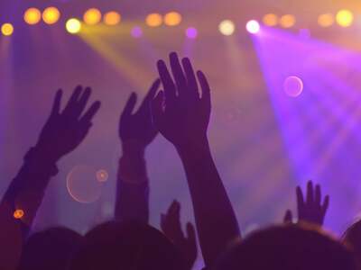 Πάτρα- Καταστήματα εστίασης και περίπτερ...