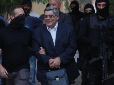 "Ρουκέτες" από πρώην στέλεχος ...