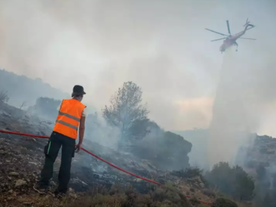 Φωτιά στο Ρέθυμνο: Τεράστιο το μέτωπο τη...
