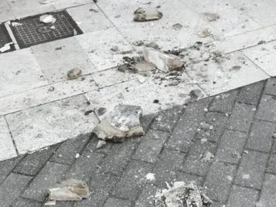 Πάτρα: Πτώση σοβάδων σε κτίριο στην οδό ...