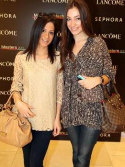 κες Ντ.Χατζή, Δ. Κατσικογιάννη