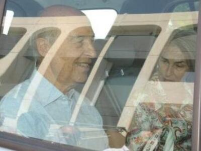 Διακοπές στην Ελούντα για τον Σημίτη 