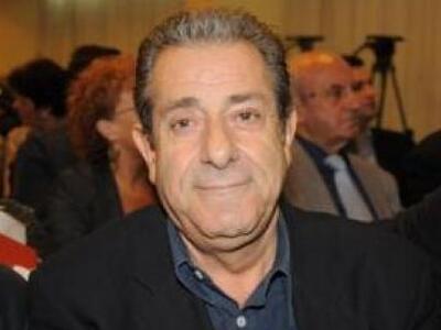 Πηγαδάκι: Με ποιούς έπινε καφέ ο Φούρας ...