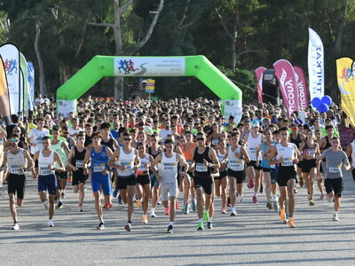 4ος Νυχτερινός ημιμαραθώνιος «Φάνης Τσιμ...