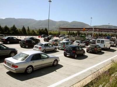 "Να καταργηθούν τα διόδια Κορίνθου ...