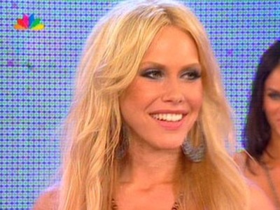 Η Κάτια Δέδε Palymate 2010 - Δείτε στο β...