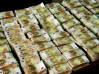 Reuters : Η Ελλάδα δεν αναμένεται να ζητ...