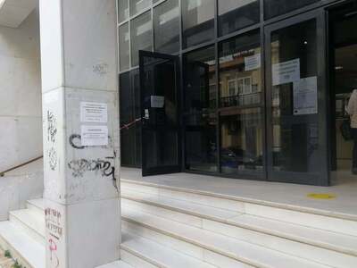 Πάτρα: «Λιώνουν» ασθενείς, εμβολιαζόμενο...