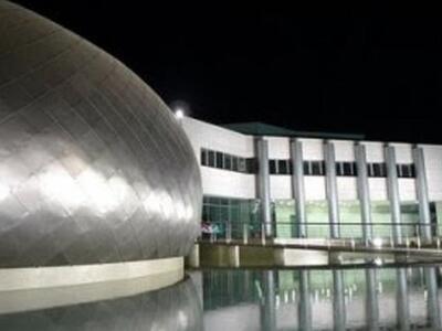 ΓΙΟΡΤΑΖΟΝΤΑΣ ΤΗΝ ΑΥΓΟΥΣΤΙΑΤΙΚΗ ΠΑΝΣΕΛΗΝΟ...