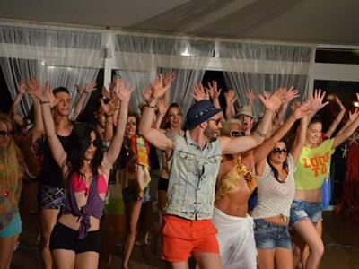 Χορός και διασκέδαση από το   Zhivo Dance Team