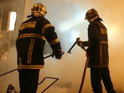 Πάτρα: Κάηκαν παρατημένα οχήματα στο Μιντιλόγλι