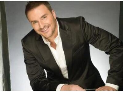 Ο Νίκος Μανιάτης και άλλοι καλλιτέχνες τ...