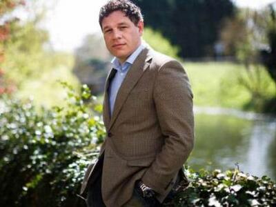 Σύντροφος παιδόφιλου ιερέα... Ήμουν το α...