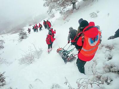 Καρπενήσι: Νεκρός ορειβάτης στο Βελούχι ...