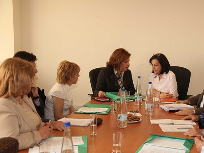 Τα βρήκαν Διαμαντοπουλου και αναπληρωτές καθηγητές