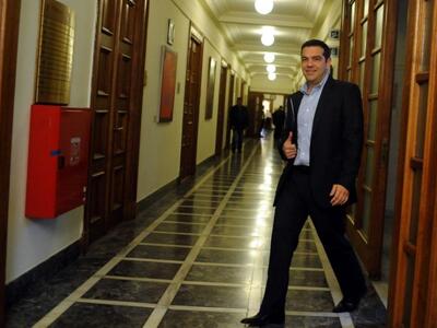 Σε εξέλιξη το κυβερνητικό συμβούλιο  - Σ...