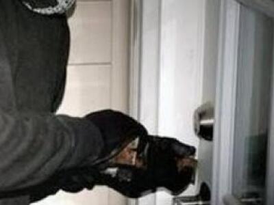 Συνελήφθη 28χρονος για κλοπές καταστημάτ...