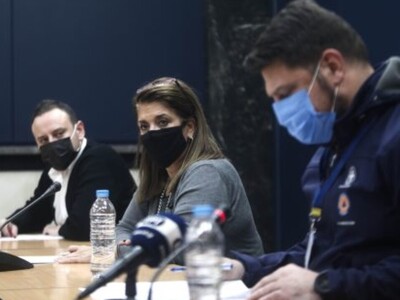 Δείτε LIVE τις ανακοινώσεις για τα νέα μέτρα