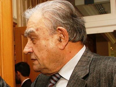 ΚΚΕ: Μεγάλη μορφή της δημοσιογραφίας ο Σ...