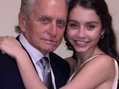 Μάικλ Ντάγκλας: Νομίζουν ότι είμαι ο παπ...