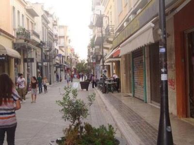 Πάτρα: Μπαράζ ελέγχων απο ΙΚΑ και Επιθεώ...