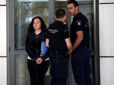 "Ανοίξατε δυο τάφους" - Ξέσπασ...