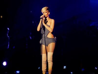 Rihanna: «Αν φέρομαι σαν άντρας και στην...