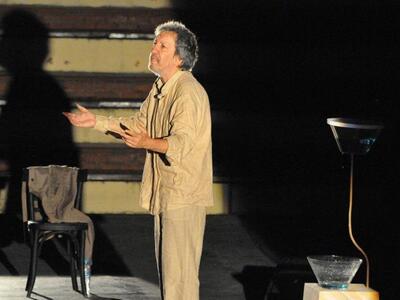 Η αναπαράσταση της δίκης του Σωκράτη έρχ...