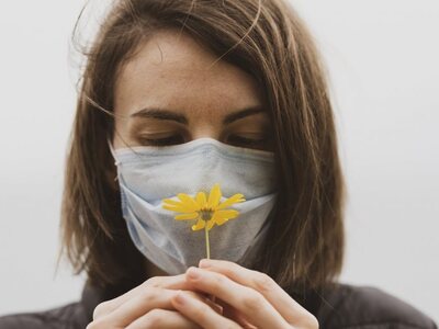 Πώς ένας χρόνος πανδημίας και lockdown ά...